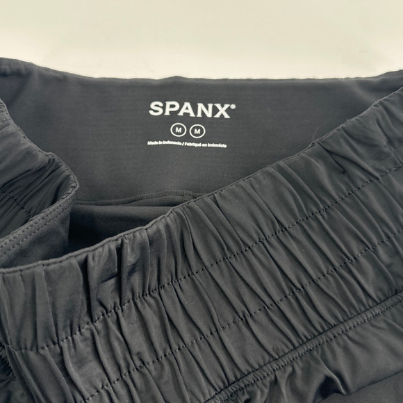 SPANX Women's Very Black 14" Activate Skort Size M - Picture 9 of 12